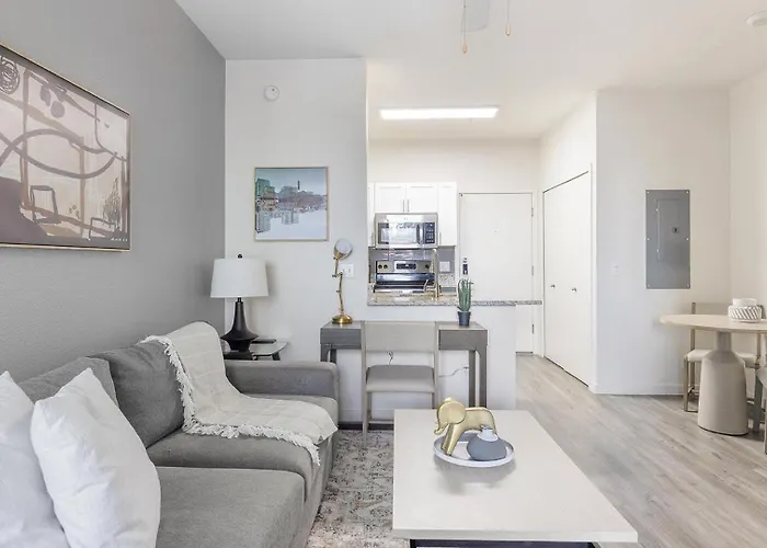 Landing Incredible 1Bd Game Room Clubhouse